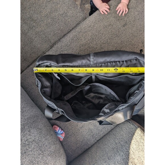 Lululemon Define Duffle Travel Bag in Black  Carry On Gym Weekend Luggage - Picture 13 of 16